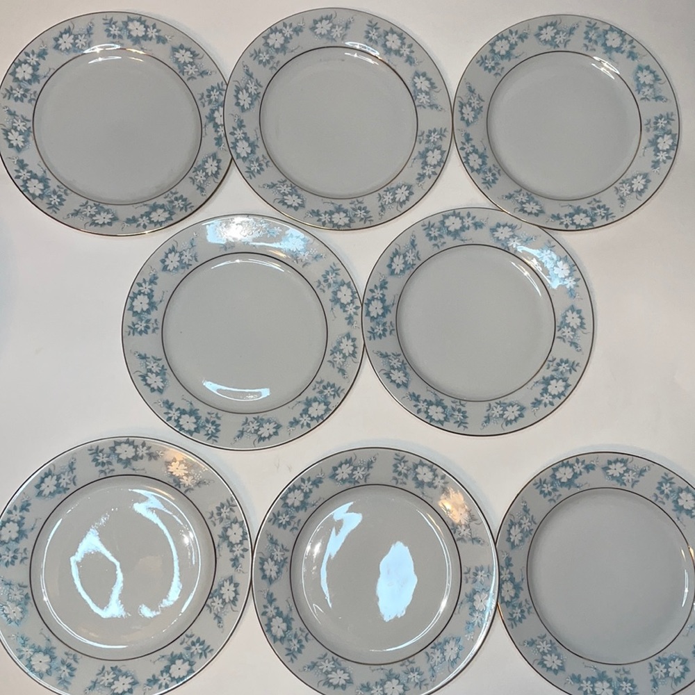 Vintage 8 Montgomery Ward Danube blue white flower bread plates